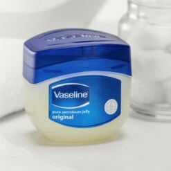 Vaseline® Vaseline Original Petroleum 250 Ml 25 Vaseline® Vaseline Original Petroleum 250 Ml -Verzorgingsproducten Verkoop 1200x1200 573
