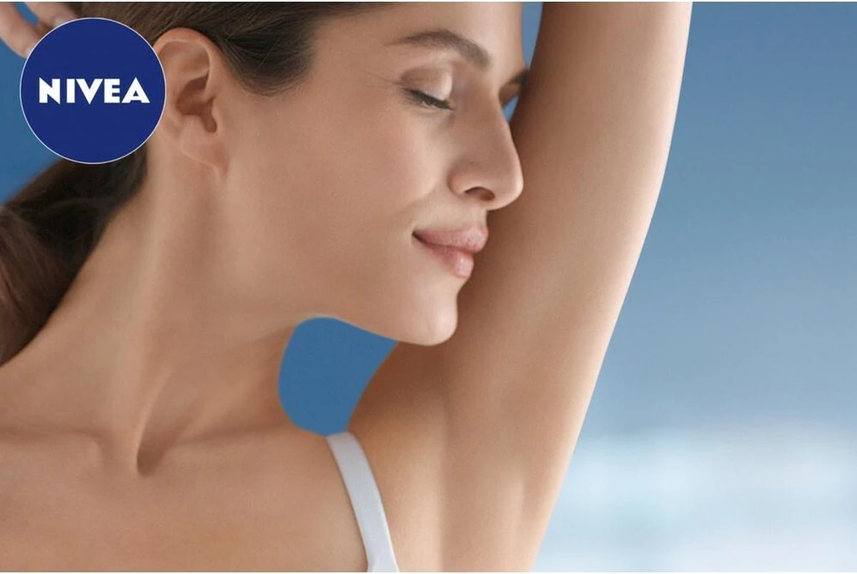 NIVEA Invisible For Black & White Clear - 6 X 150 Ml - Voordeelverpakking - Deodorant Spray 7 NIVEA Invisible For Black & White Clear - 6 X 150 Ml - Voordeelverpakking - Deodorant Spray - Afbeelding 5