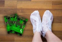 PureLuxure Voetmasker - Voetverzorging - Eeltsokken - Eelt Verwijderaar - Voetenmasker - Peel Off Masker - 1 Paar (2 Stuks) -Verzorgingsproducten Verkoop 1200x820