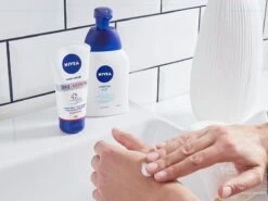 NIVEA 3-in-1 Repair Handcrème - 6 X 100ml - Droge Huid 10 NIVEA 3-in-1 Repair Handcrème - 6 X 100ml - Droge Huid -Verzorgingsproducten Verkoop 1200x900 26