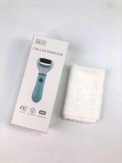 Vastu Eeltverwijderaar - Elektrische Oplaadbare Voetvijl Inclusief Opvangdoekje & Opbergzakje - Callus Remover - Inclusief Extra Opzetvijlen -Verzorgingsproducten Verkoop 901x1200 1