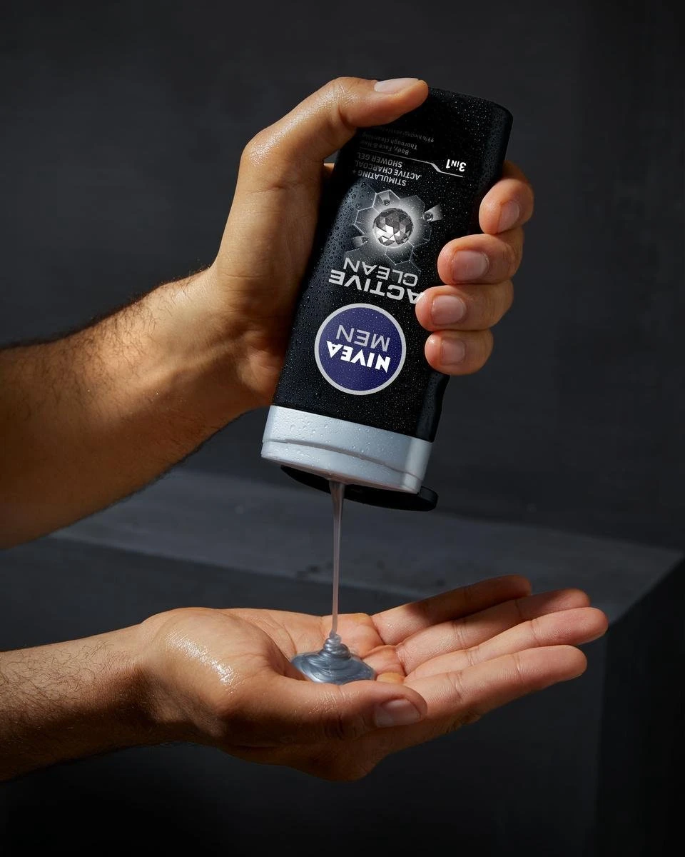 NIVEA MEN Active Clean - 6x 500 Ml - Voordeelverpakking - Douchegel 4 NIVEA MEN Active Clean - 6x 500 Ml - Voordeelverpakking - Douchegel - Afbeelding 2