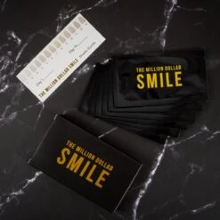 The Million Dollar Smile® - Teeth Whitening Strips - Crest Whitestrips -Tandenbleken - 28 Bleekstrips - 14 Behandelingen - Professionele Tandenbleek Strips - Tandenblekers - Wittere Tanden - Zonder Peroxide - Tanden Bleken - -Verzorgingsproducten Verkoop 1200x1200 420