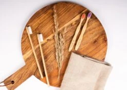 Bamboe Tandenborstel By Olive 4 St. Genummerd 100% Moso Bamboo 21 Bamboe Tandenborstel By Olive 4 St. Genummerd 100% Moso Bamboo -Verzorgingsproducten Verkoop 1200x857 1