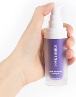 Love2smile Teeth Whitening Shampoo - De Natuurlijke Tandenbleker Van Nederland & België - Goedgekeurde Tandpasta - Teeth Whitening - Wittere Tanden - Zonder Peroxide -Verzorgingsproducten Verkoop 944x1200 1